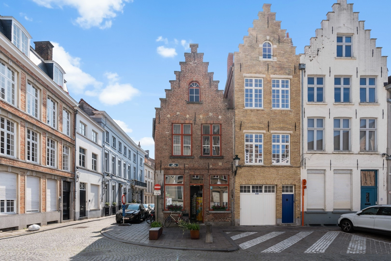 Maison Charmante et commerciale dans un emplacement privilégié au cœur de Bruges